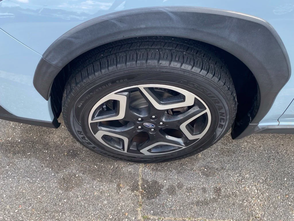 Used 2019 Gray Subaru 2.0i Limited image 20