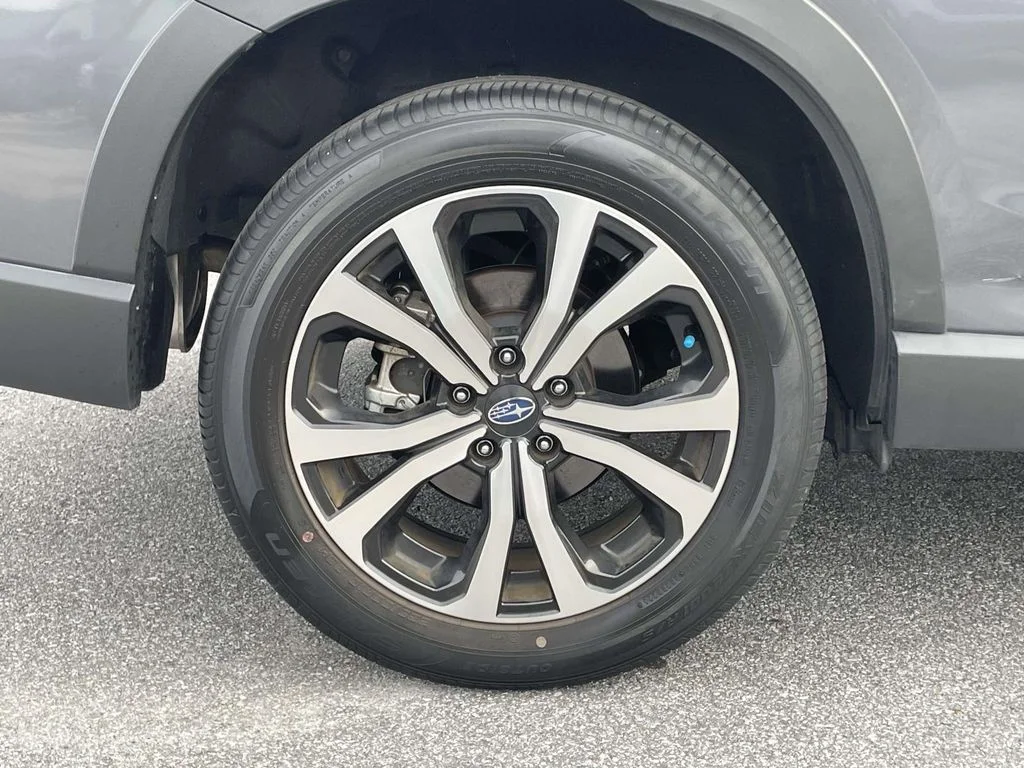 Used 2023 Magnetite Gray Metallic Subaru Limited image 33