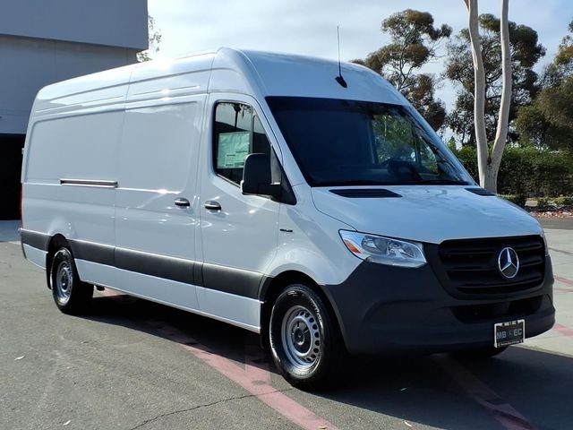 New 2025 White Mercedes-Benz Cargo 170 WB image 18
