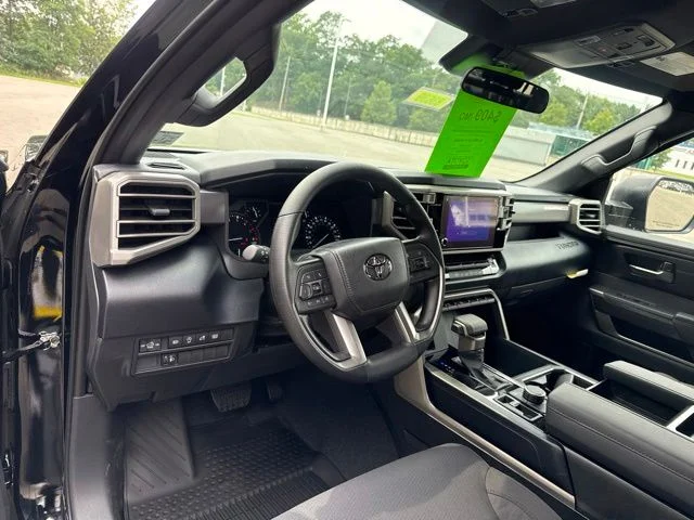 New 2026 Midnight Black Met Toyota SR5 image 12