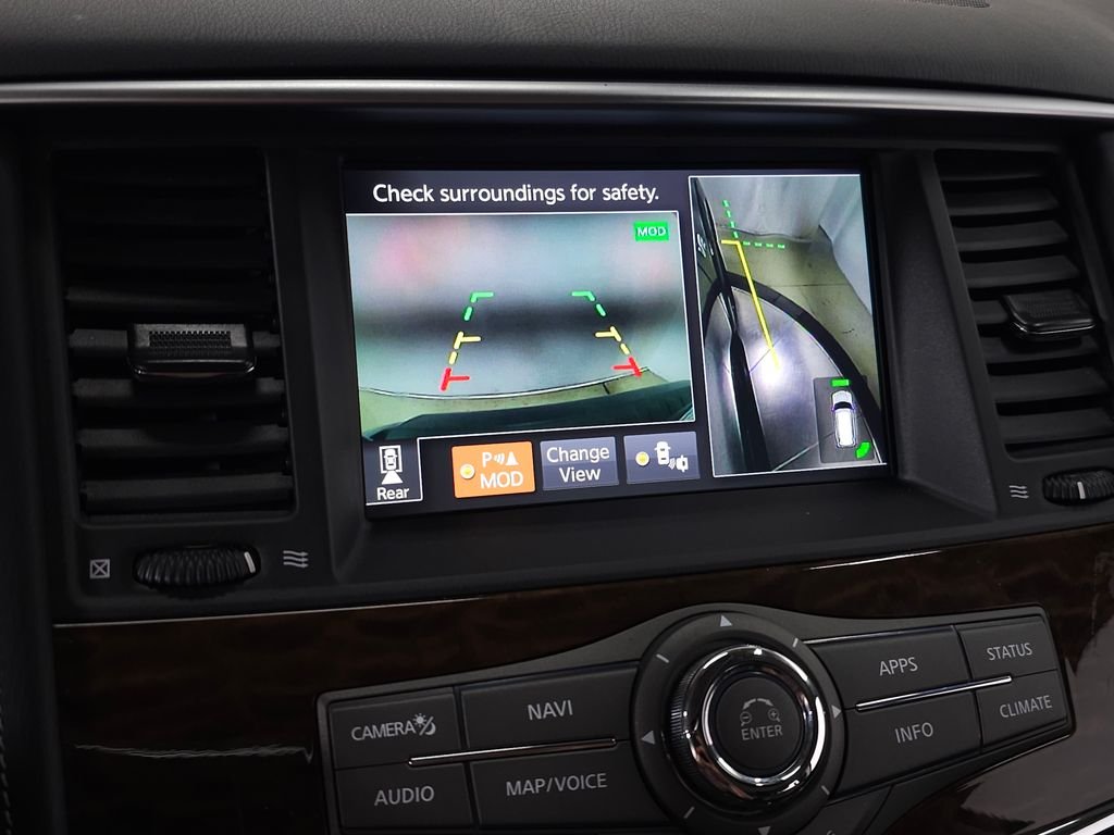 Used 2020 Super Black Nissan Platinum image 27