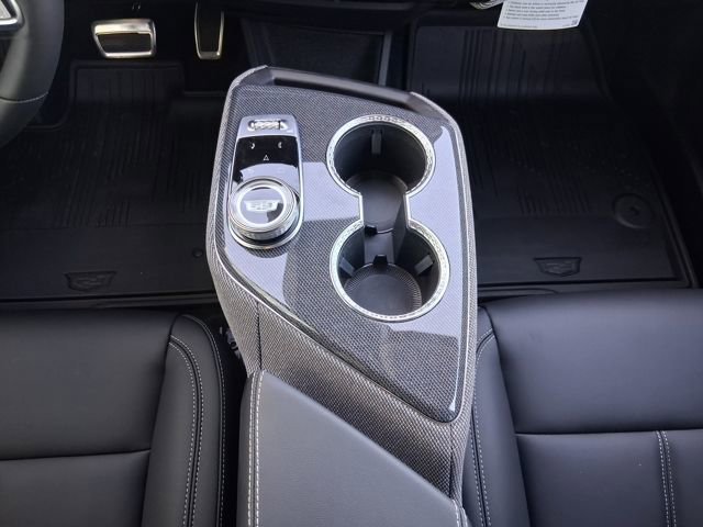 2026 Cadillac OPTIQ Luxury - Photo 16