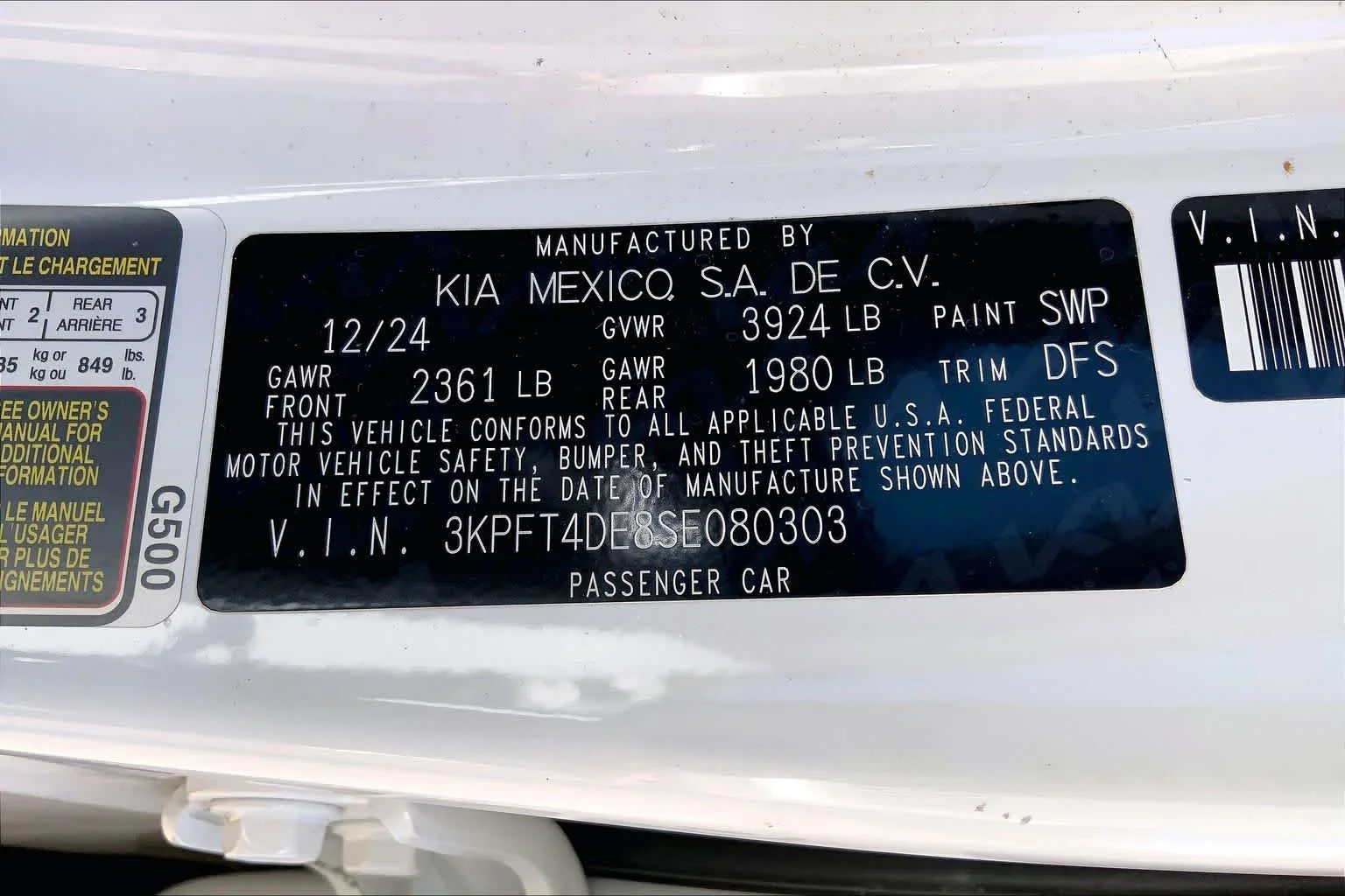 Used 2025 Snow White Pearl Kia LXS image 37