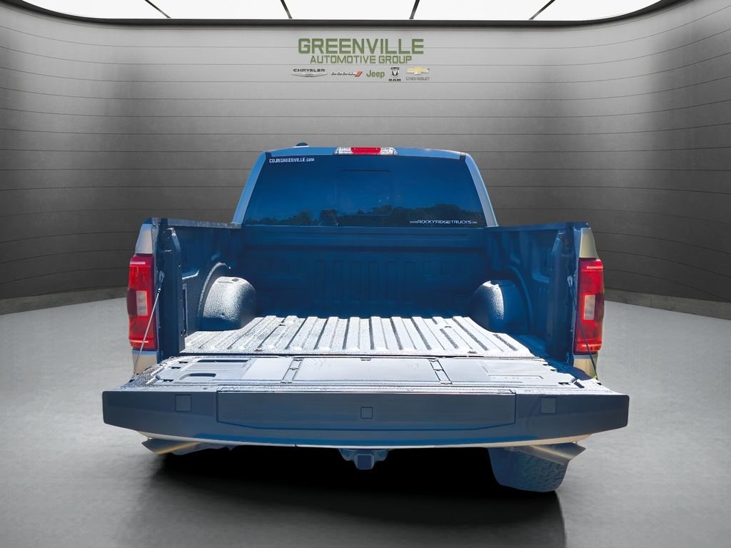 Used 2022 Iconic Silver Metallic Ford XLT image 28