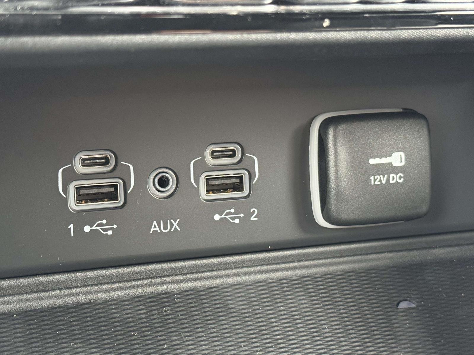 New 2026 Silver Zynith Jeep Laredo X image 6