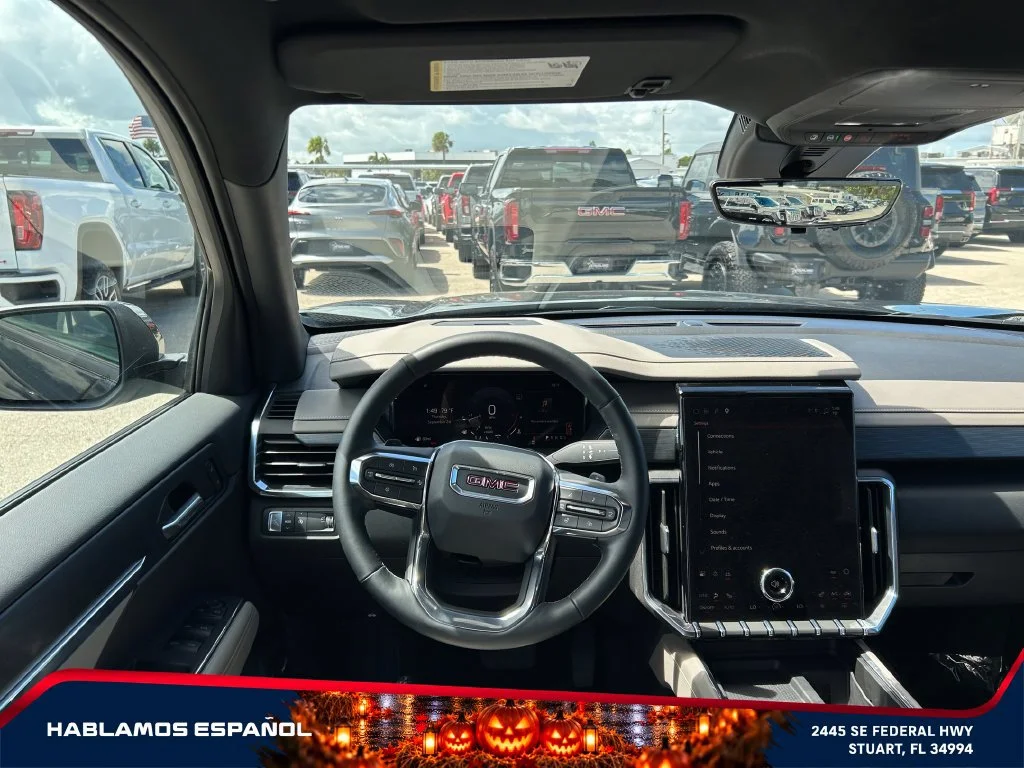 Used 2026 Ebony Twilight Metallic GMC Elevation image 14