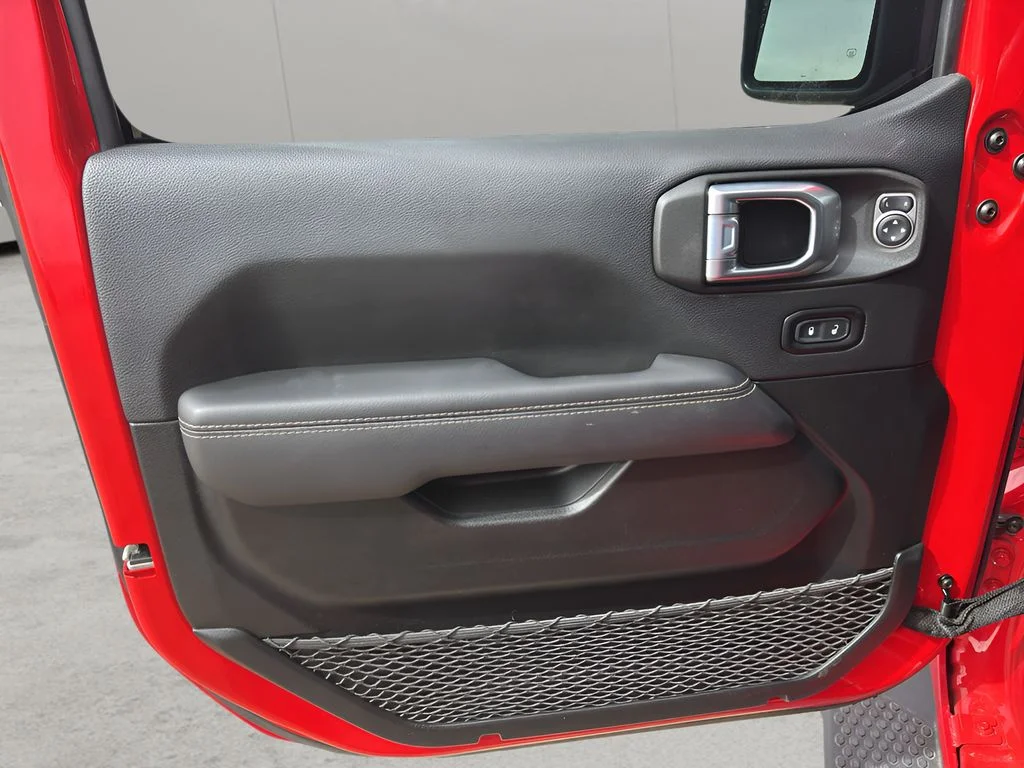 Used 2021 Firecracker Red Clearcoat Jeep Unlimited Sahara image 27