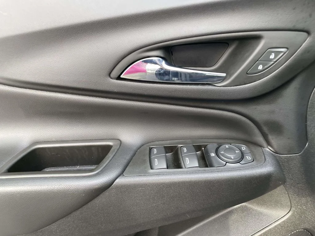 Used 2023 Iron Gray Metallic Chevrolet LT image 18
