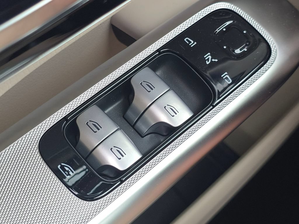 New 2027 Polar White Mercedes-Benz GLC 300 image 66