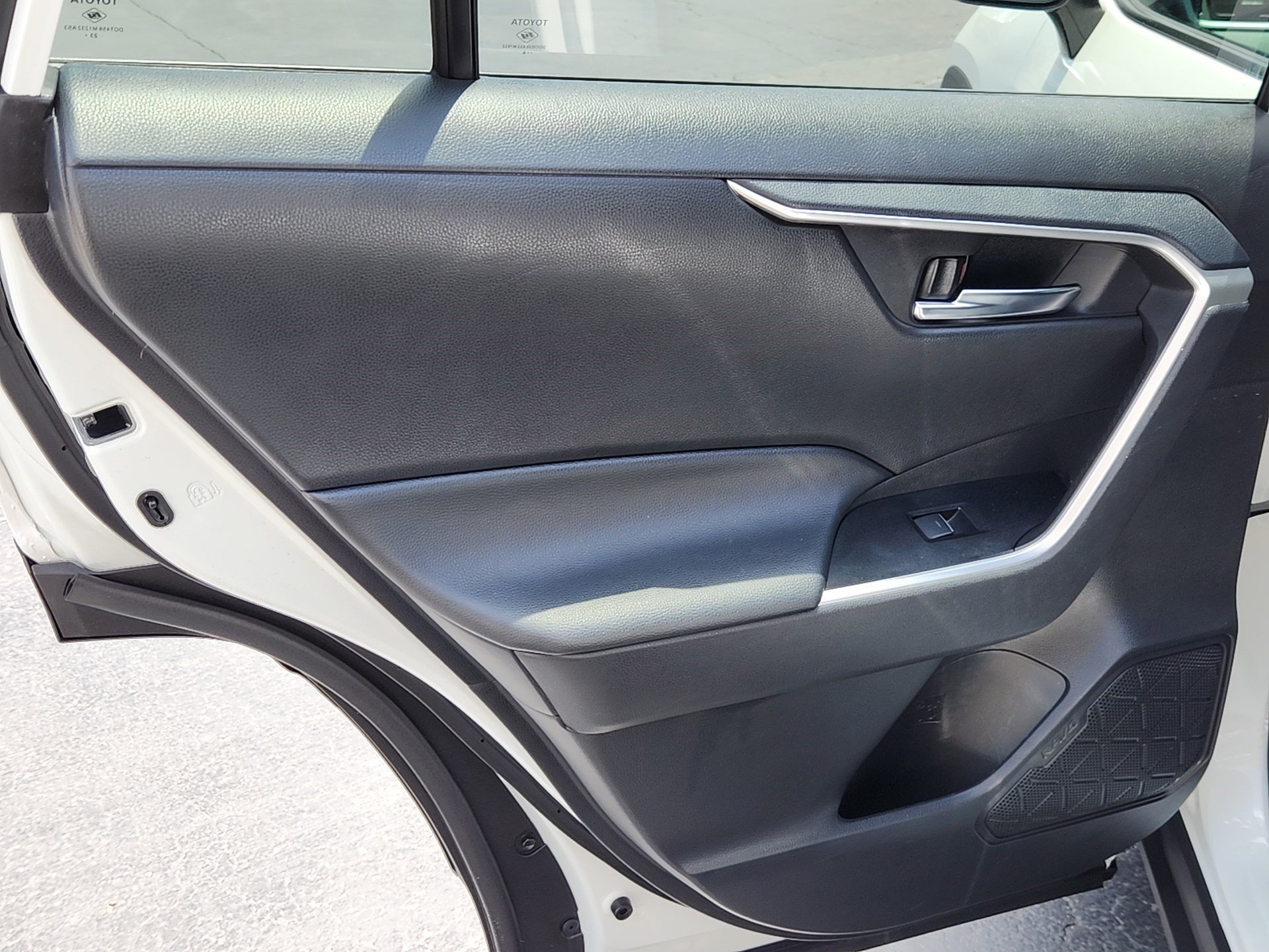 Certified Used 2024 Ice Cap Toyota XLE image 21