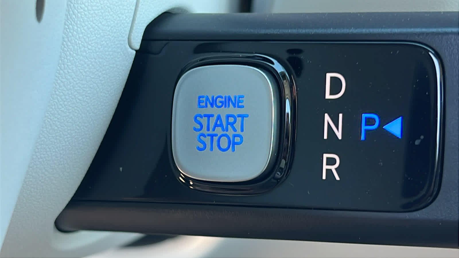New 2026 Creamy White Pearl Hyundai Blue SEL Premium 8P image 17
