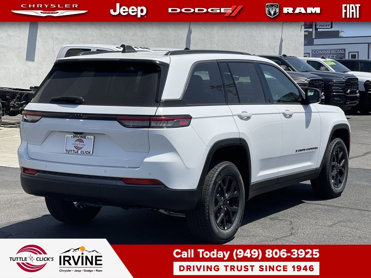 New 2026 Bright White Clear-Coat Exterior Paint Jeep Laredo Altitude image 6