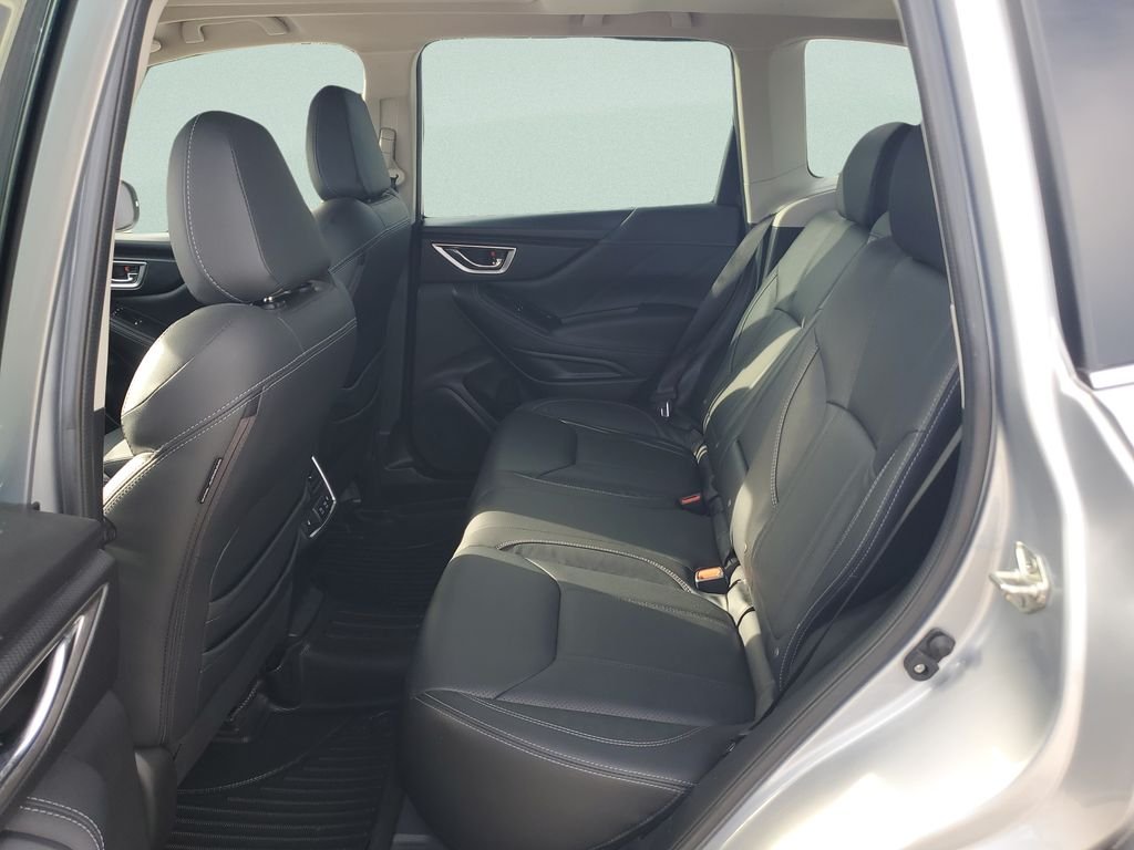 Used 2022 Silver Subaru Touring image 10
