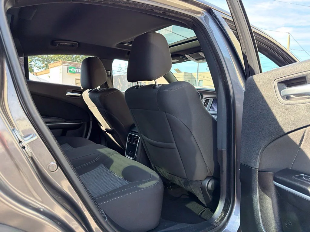 Used 2023 Gray Dodge SXT image 18
