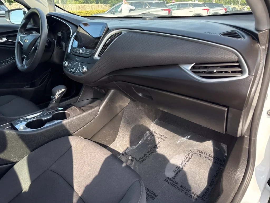 Used 2024 White Chevrolet LS image 24