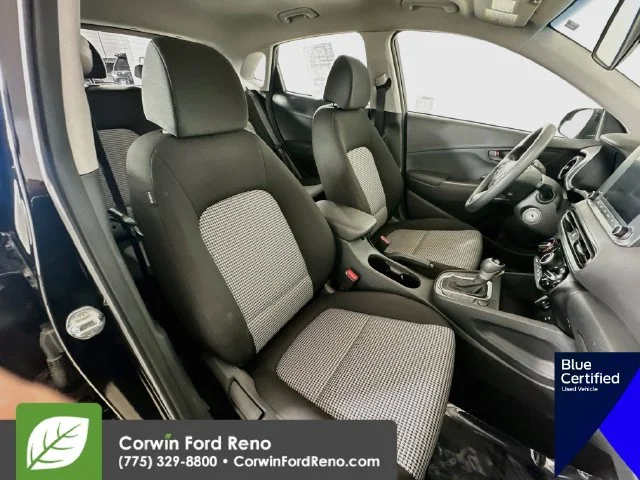 Used 2022 Ultra Black Hyundai SE image 30