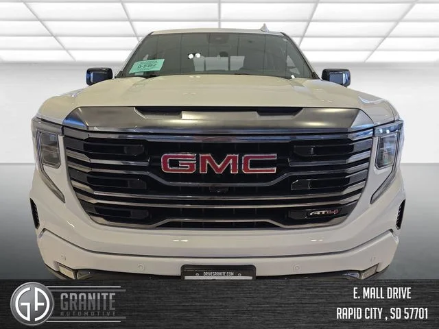 Used 2024 White GMC AT4 image 9