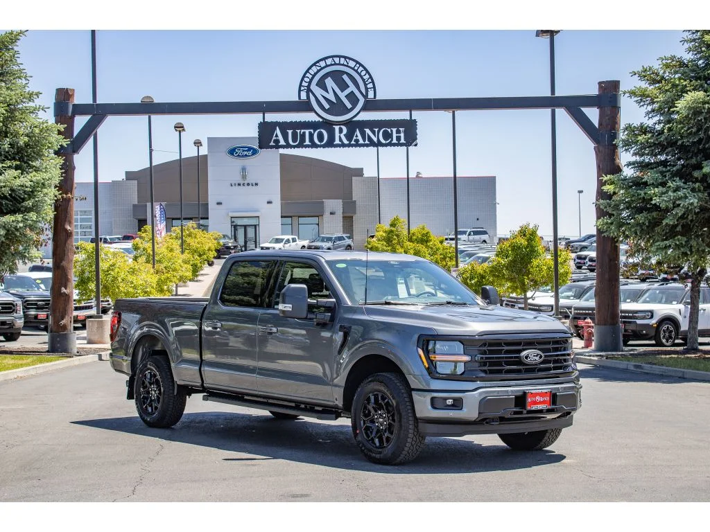 New 2026 CARBONIZED GRAY METALLIC Ford XLT image 1