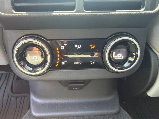 Certified Used 2026 White Land Rover Dynamic SE image 32