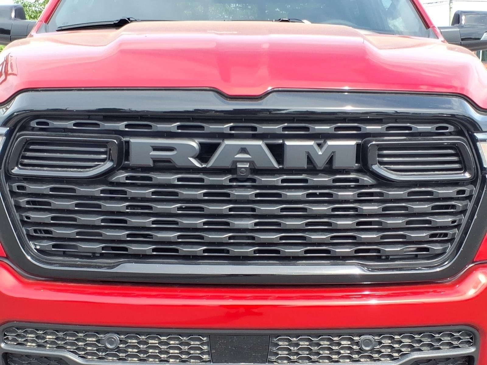 New 2026 Molten Red Pearl-Coat Exterior Paint RAM Big Horn image 14