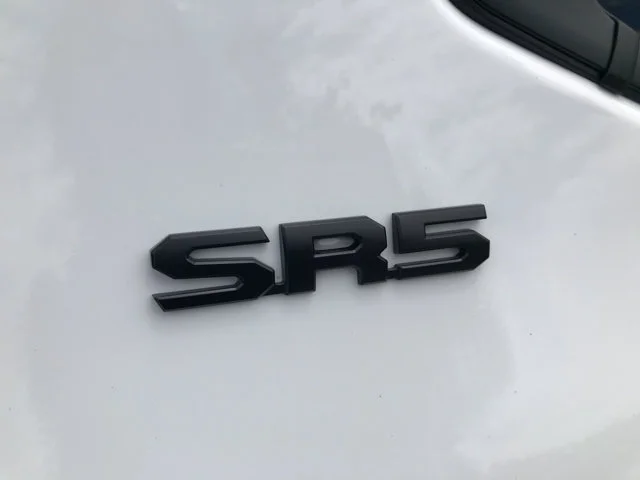 New 2026 Ice Cap Toyota SR5 image 9