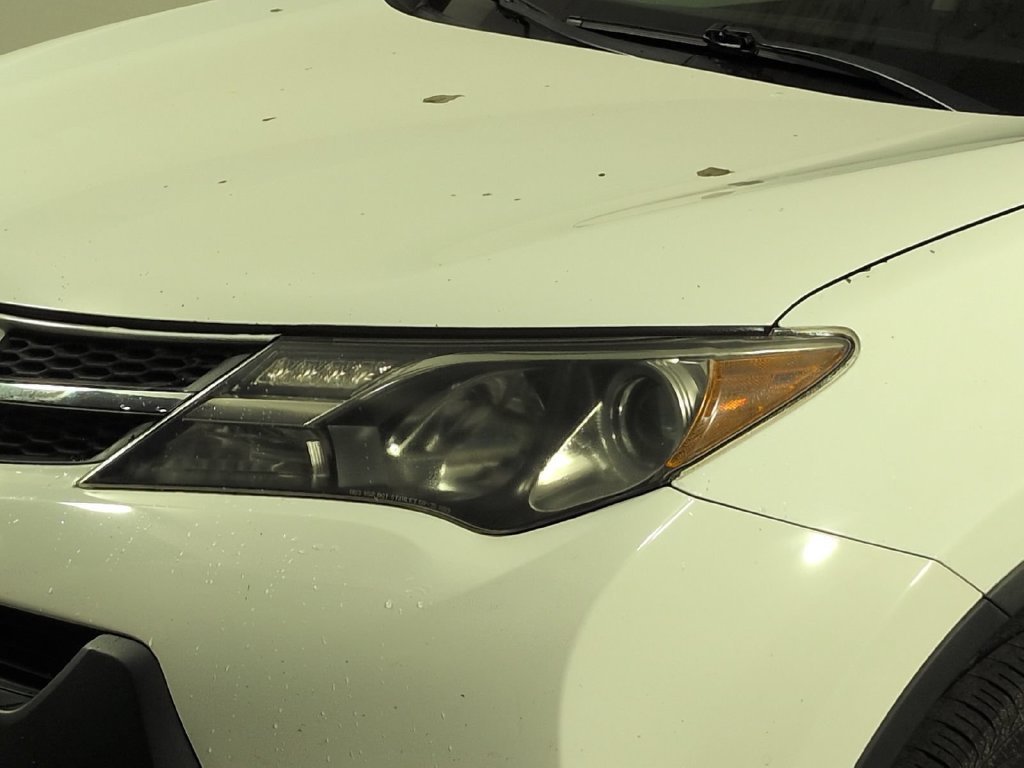 2015 Toyota RAV4 XLE - Photo 12