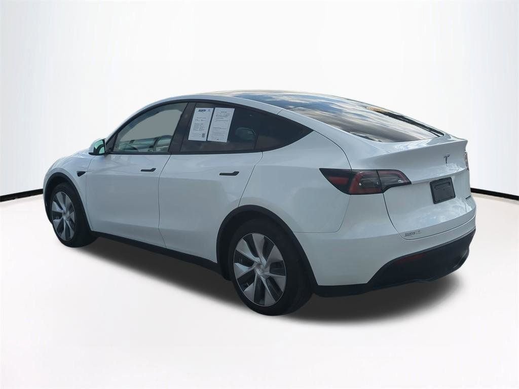 2024 Tesla Model Y Long Range - Photo 7