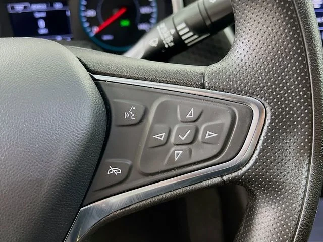 Used 2024 Blue Chevrolet LT image 31