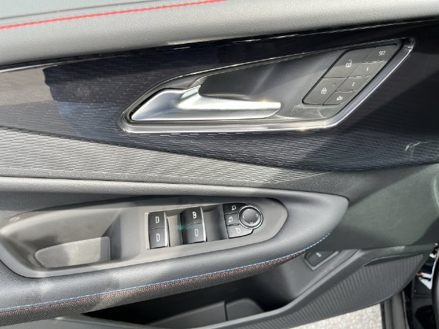 2026 Chevrolet Blazer EV photo 17 of 36