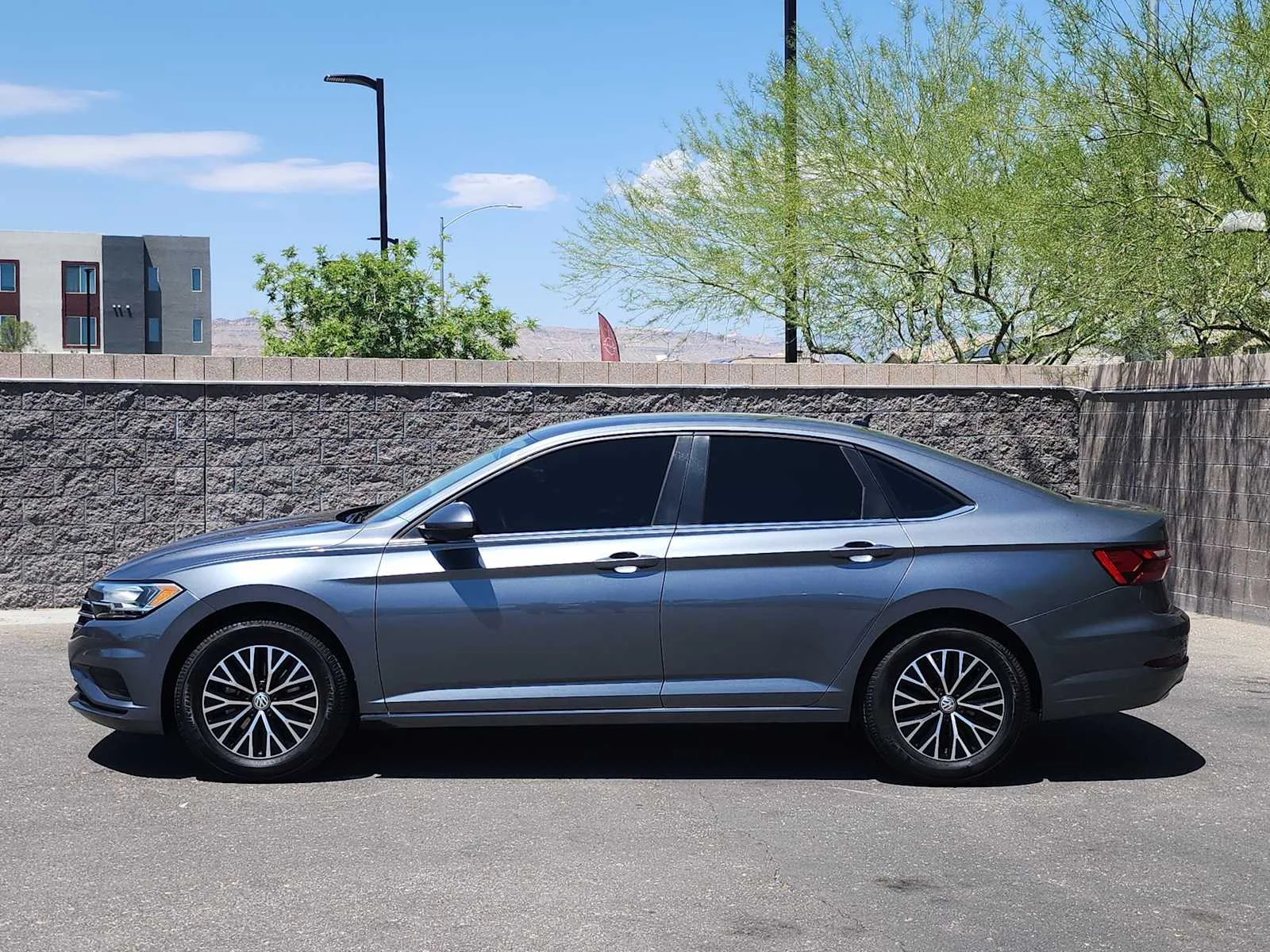 Used 2021 Platinum Gray Metallic Volkswagen S image 5