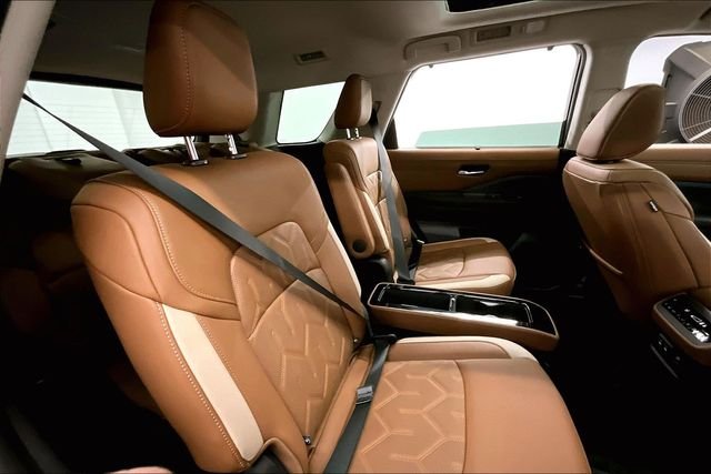New 2026 Super Black Nissan Platinum image 37
