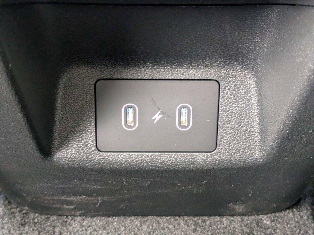 New 2026 Silver Hyundai SEL Premium FWD image 15