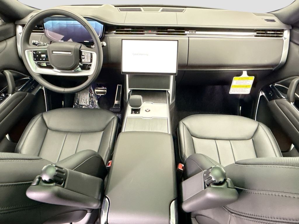 New 2026 Ostuni Pearl White LAND ROVER SE LWB 7-Seats / V8 image 14