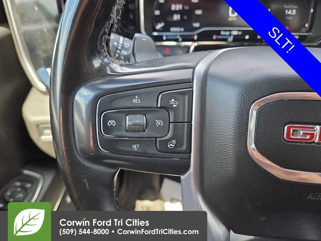 Used 2023  GMC SLT image 19