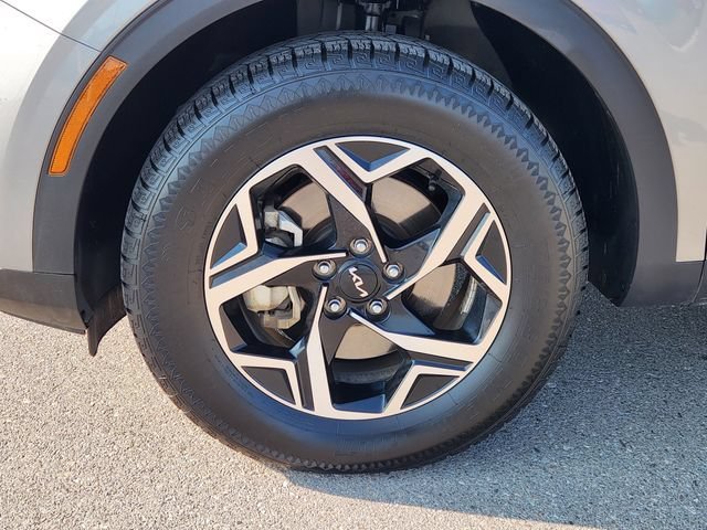 2023 Kia Sportage LX - Photo 13