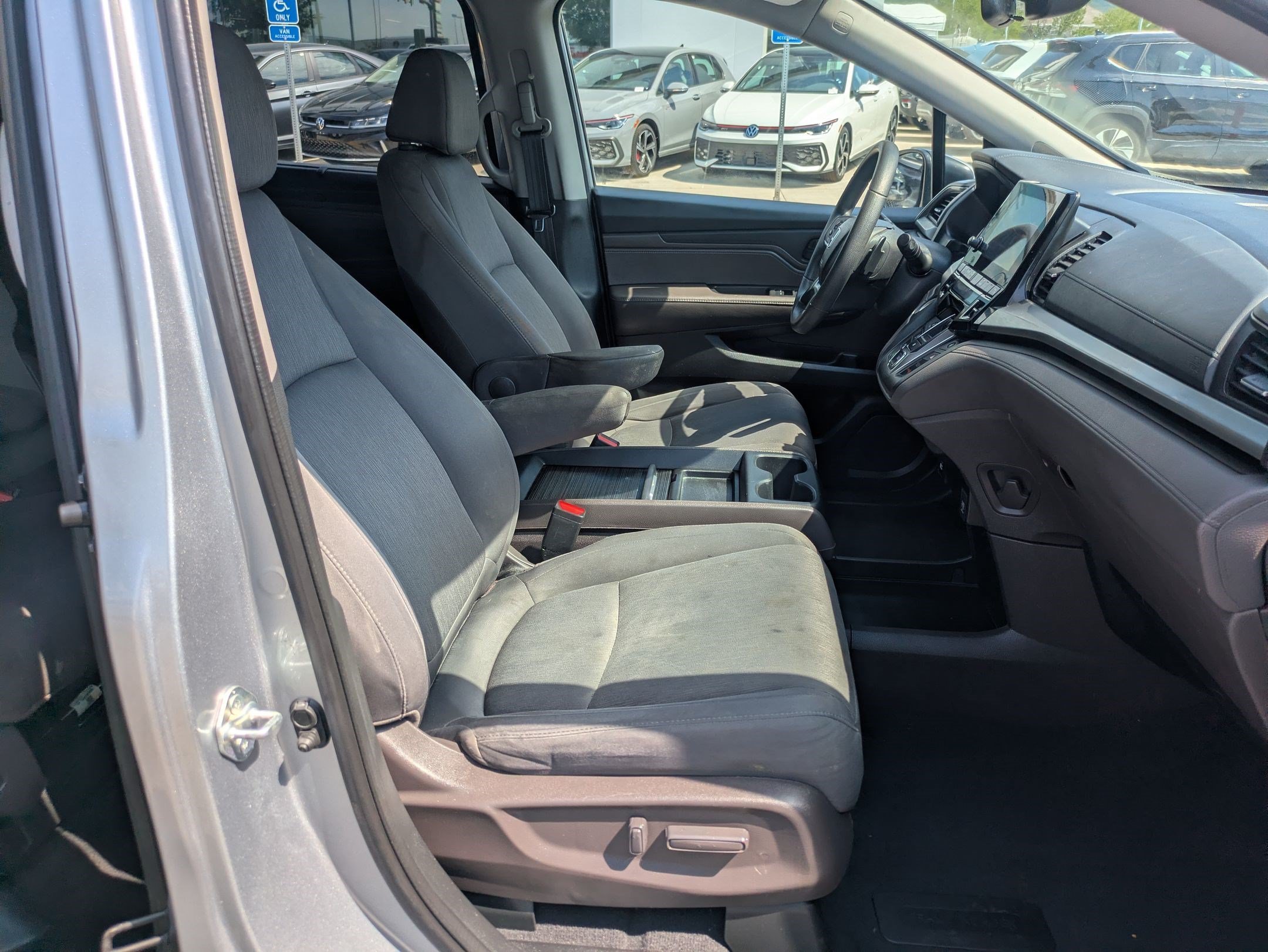 Used 2021 Lunar Silver Metallic Honda EX image 30
