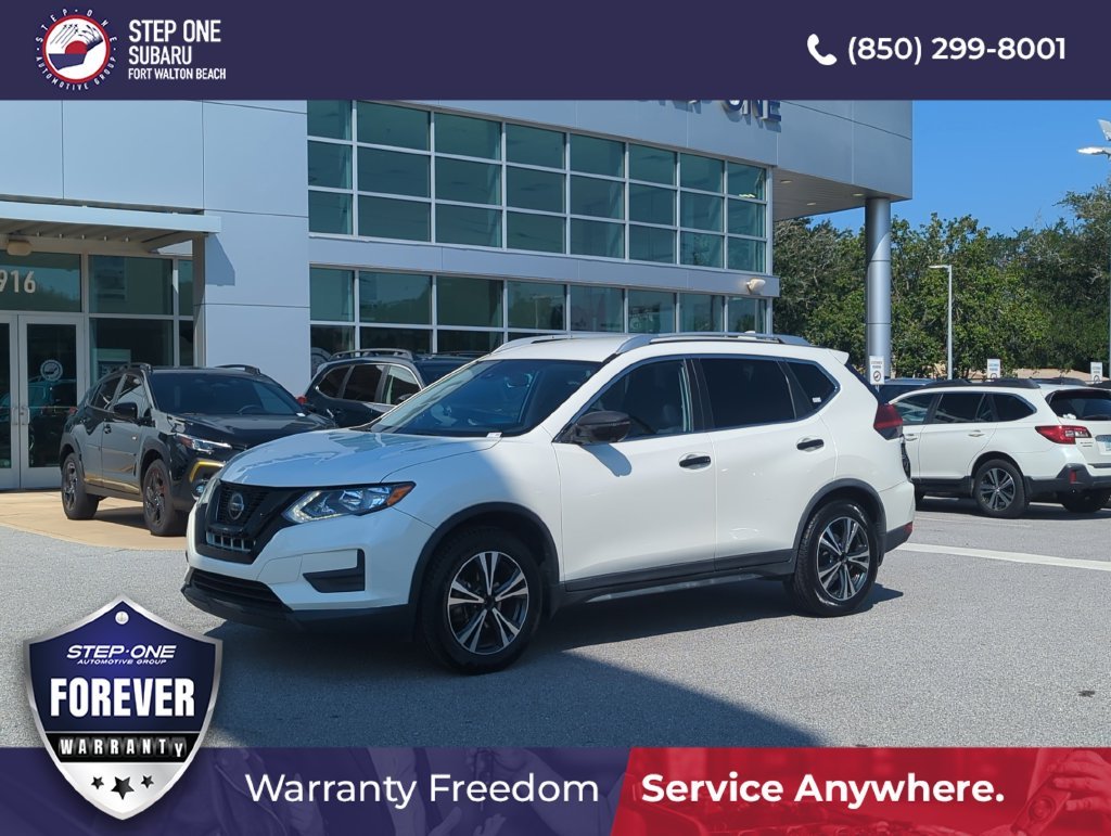 Used 2020 White Nissan SV image 2