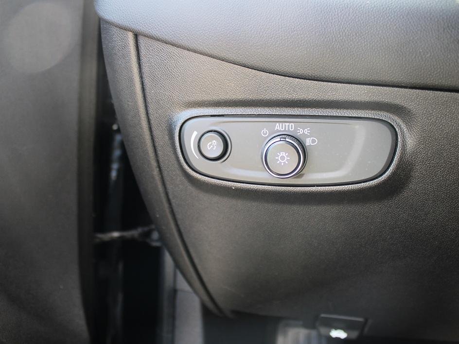 Used 2018 Black Chevrolet LT image 23
