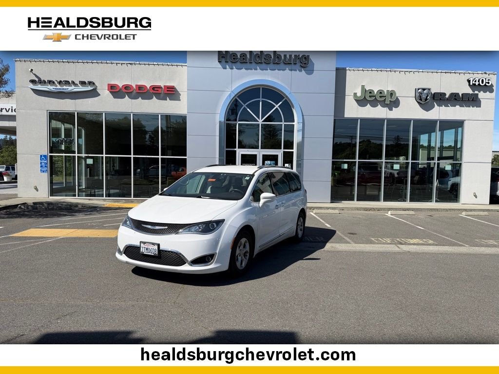 2017 Chrysler Pacifica Touring-L Plus