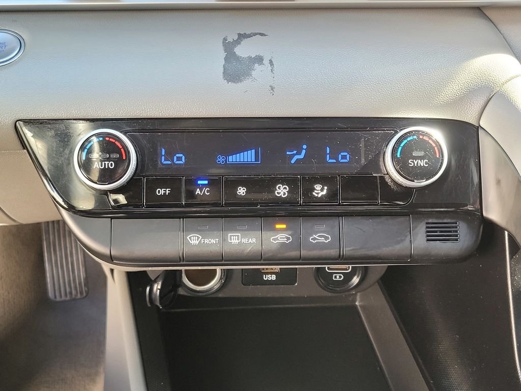 Used 2023 Gray Hyundai SEL image 21