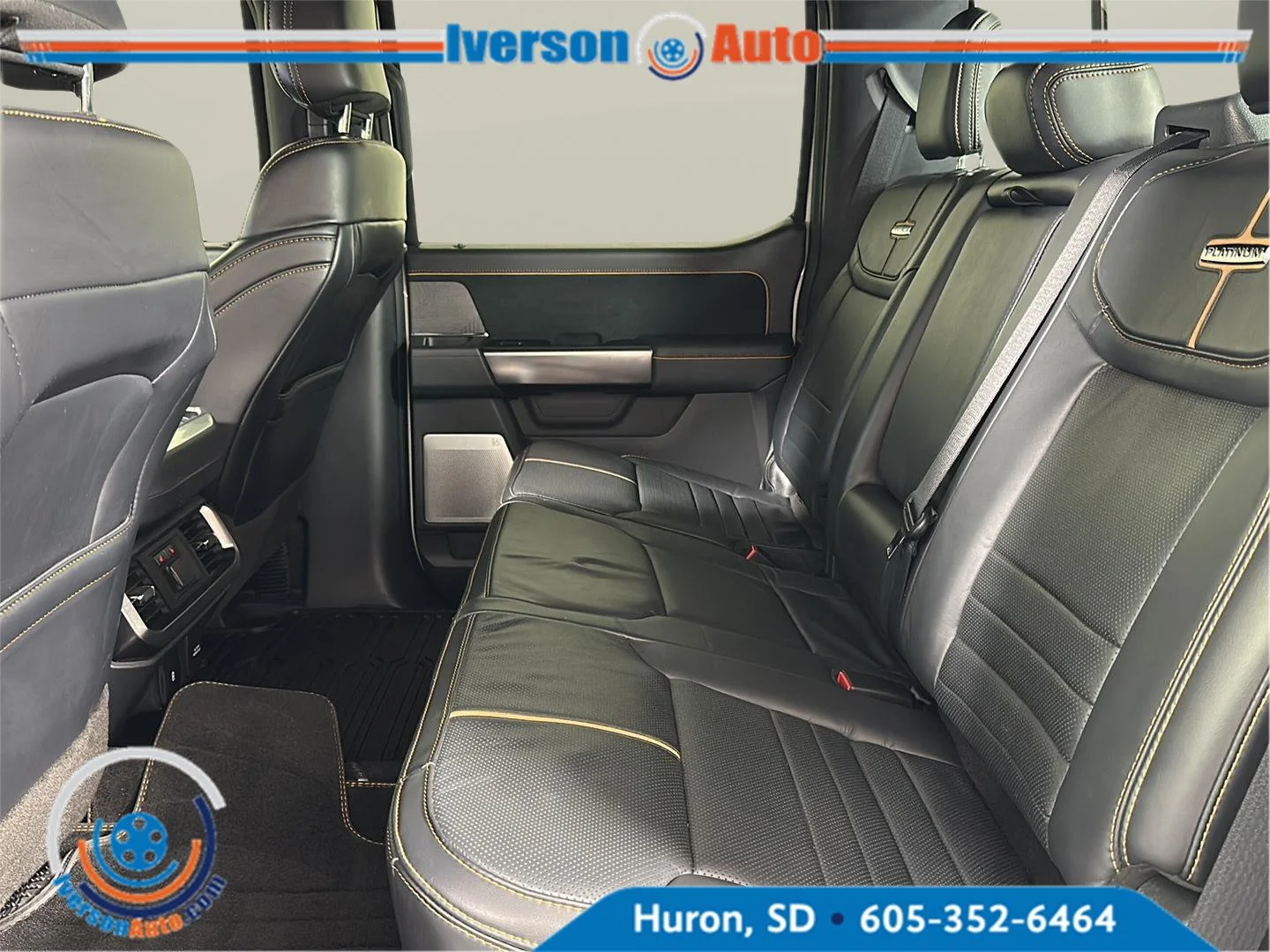 Used 2022 Star White Metallic Tri-Coat Ford Platinum image 23