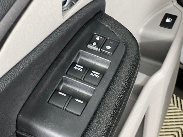 Certified Used 2017 Forest Mist Metallic Honda RTL image 13