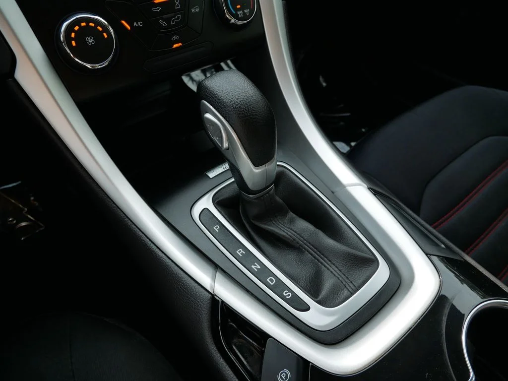 Used 2014 Silver Ford SE image 24