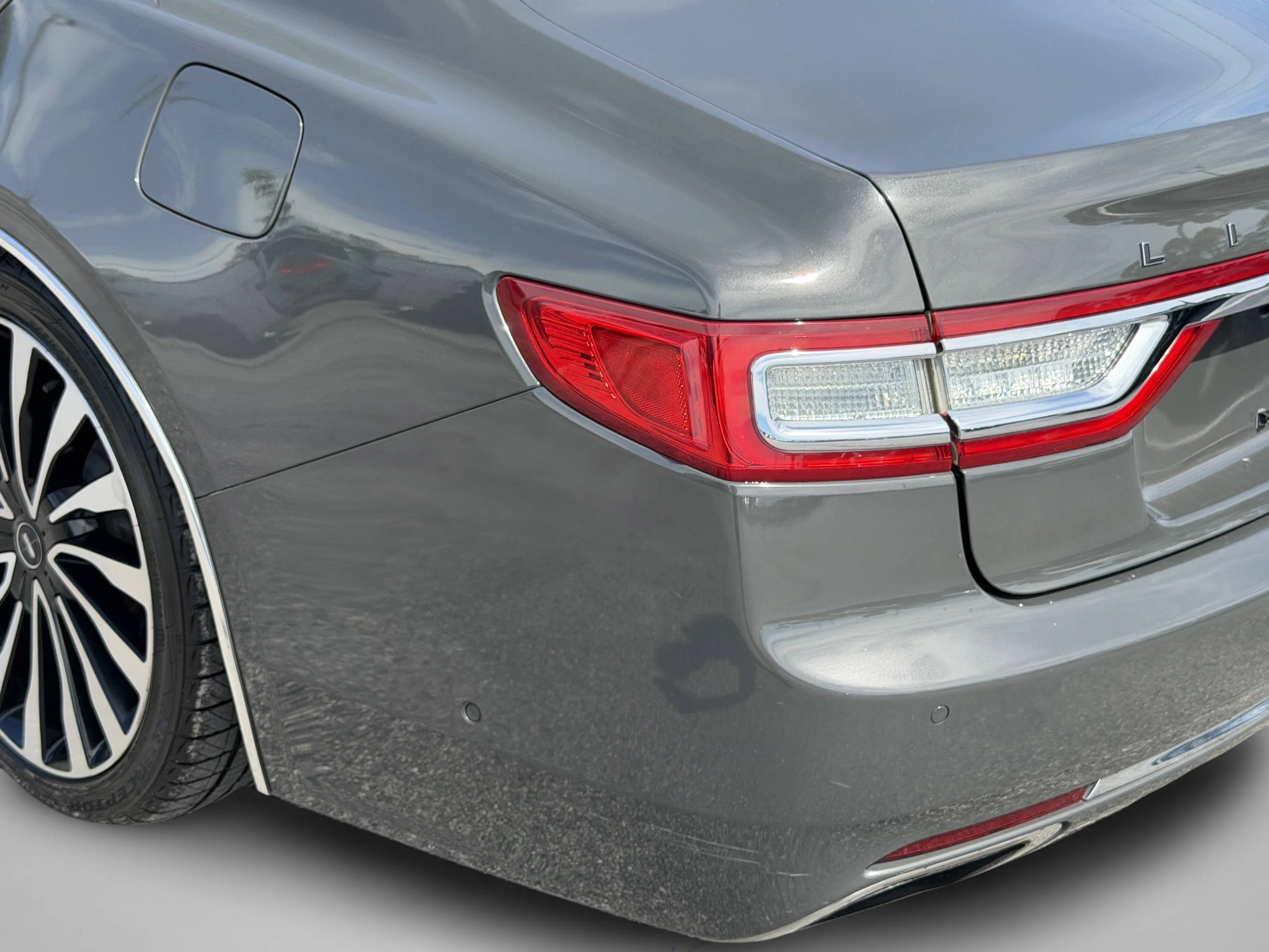 Used 2018 Magnetic Gray Metallic Lincoln Black Label image 44