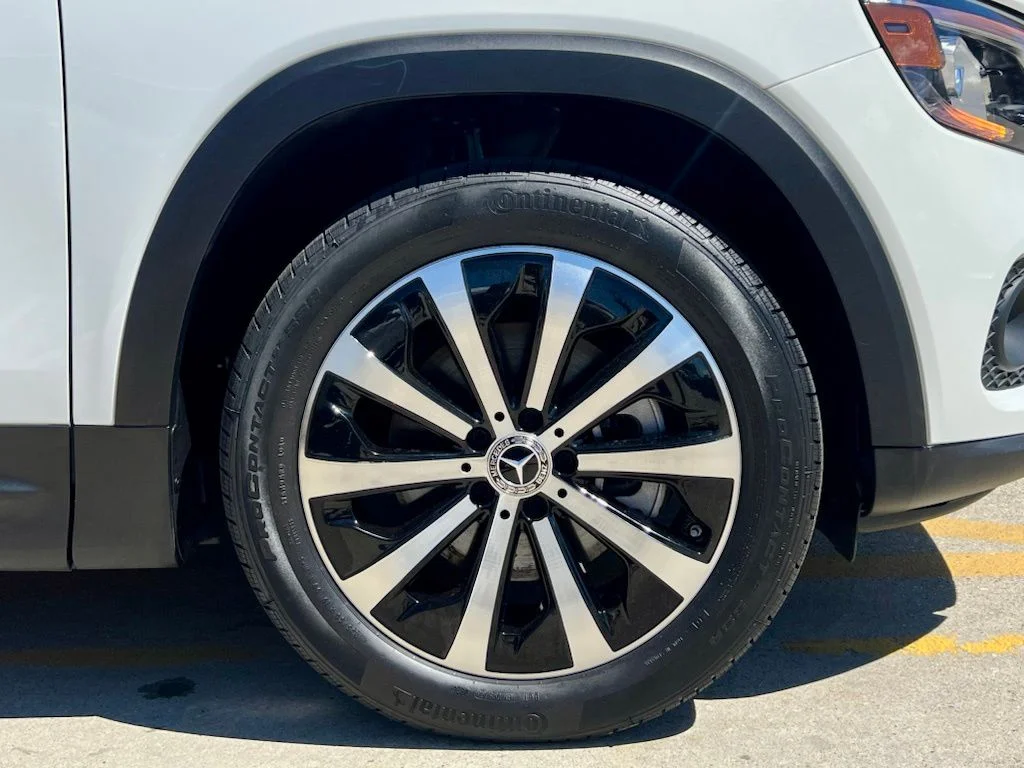 Certified Used 2023  Mercedes-Benz GLB 250 image 10