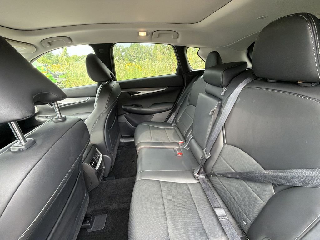 Certified Used 2023 Radiant White INFINITI LUXE image 25