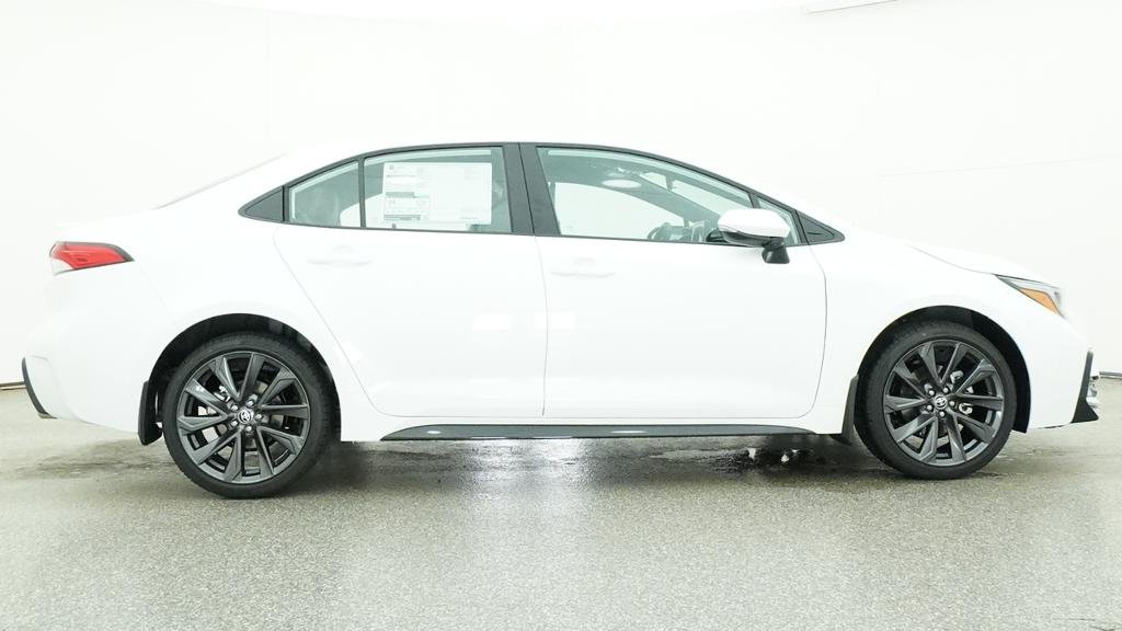 New 2026 Ice Cap Toyota SE image 13