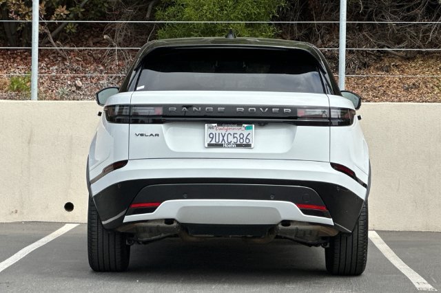 Certified Used 2026 White Land Rover Dynamic SE image 4