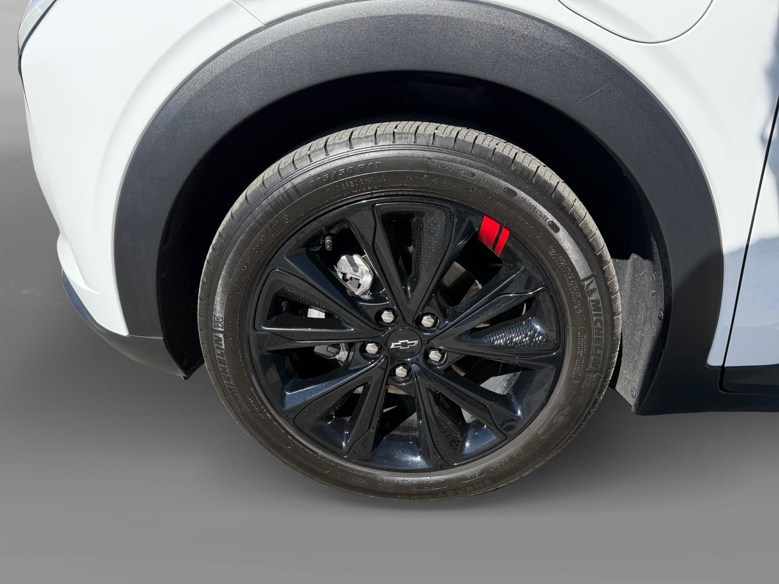 Used 2023 Summit White Chevrolet LT Redline image 9