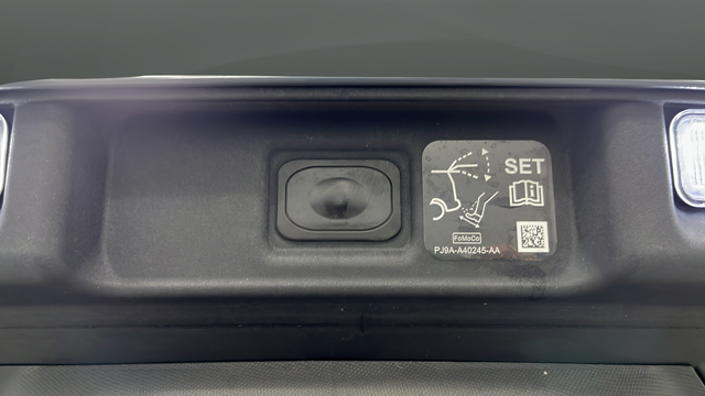 Used 2023 Vapor Blue Metallic Ford Premium image 28